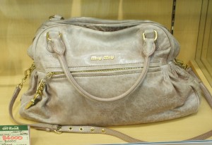 miumiu ショルダーバック