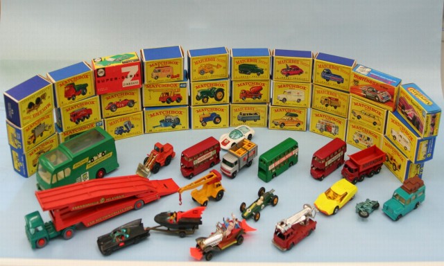 MATCHBOX ミニカー大量入荷！