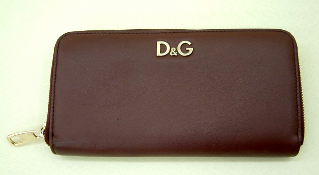 D&G ファスナー財布