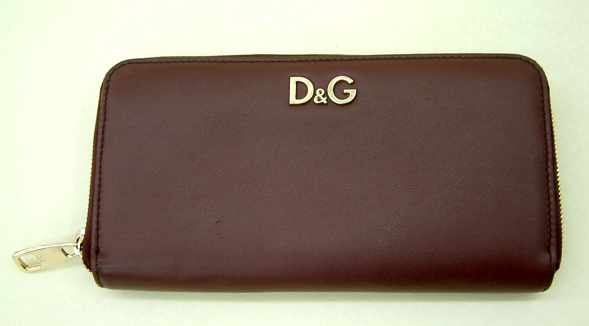 D&G ファスナー財布