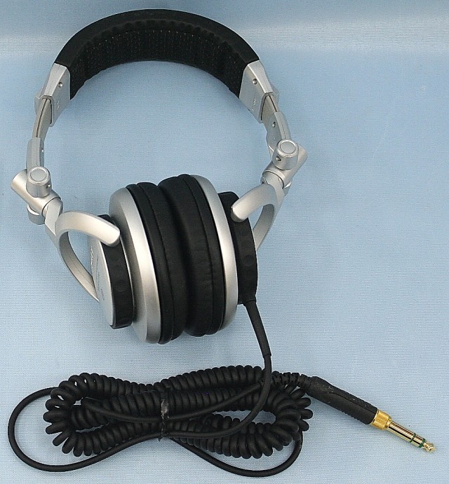 SONY ヘッドホン MDR-Z700