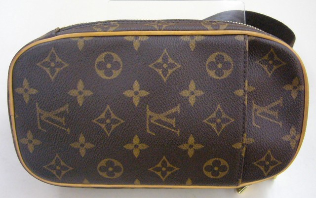 LOUIS VUITTON ポシェット M51870