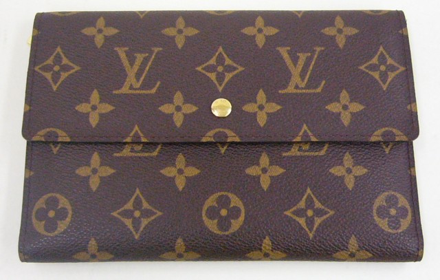 LOUIS VUITTON ポルトトレ ゾール・インターナショナル