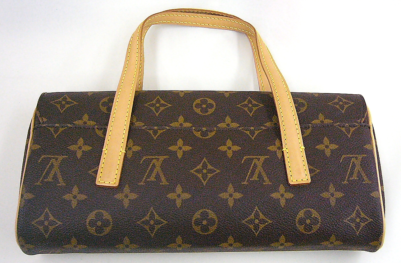 LOUIS VUITTON ポシェットパスポール M60135