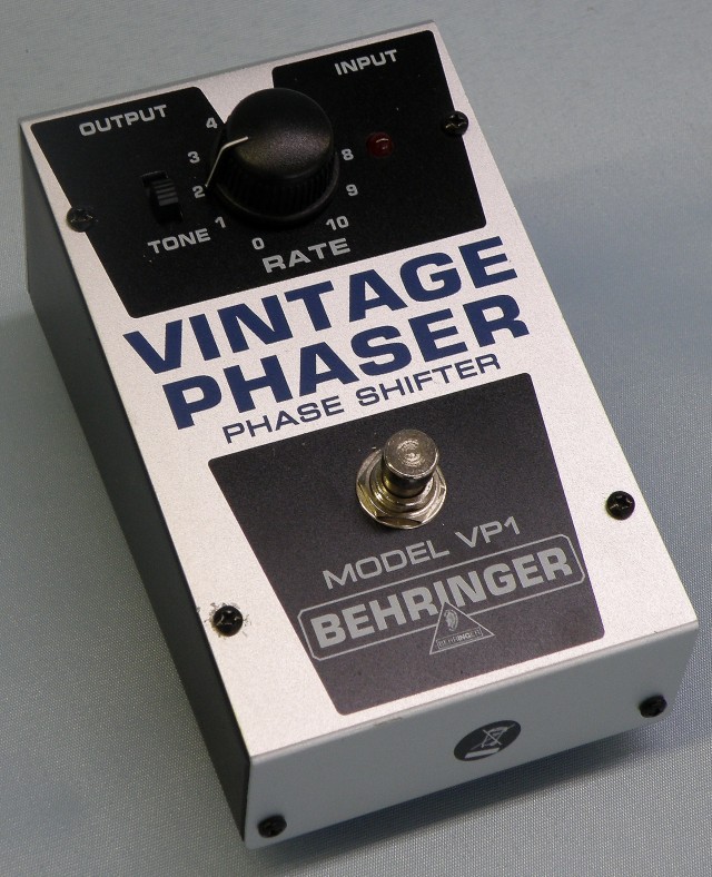 BEHRINGER　エフェクター　VP1