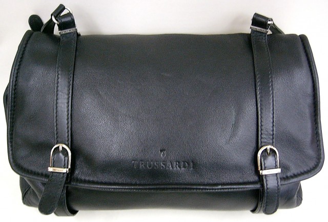 TRUSSARDI　バッグ