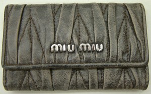 miumiu　ショルダーバッグ