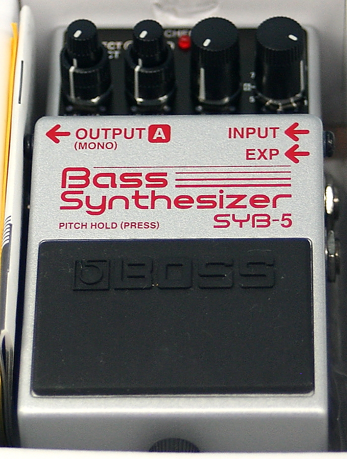 BOSS　BASSシンセサイザー　SYB-5