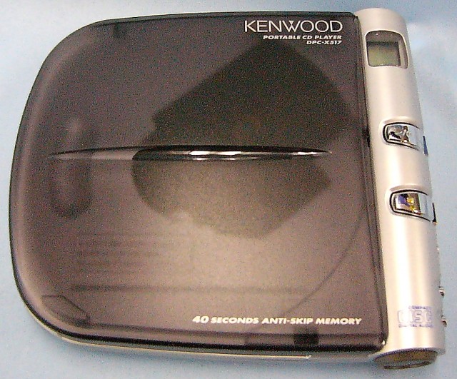 KENWOOD　ポータブルCDプレーヤー　DPC-X517