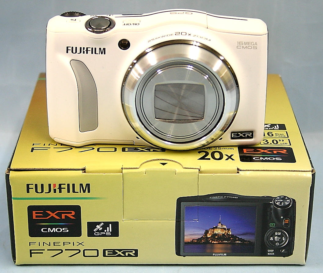 FUJIFILM デジタルカメラ FinePix F770 EXR