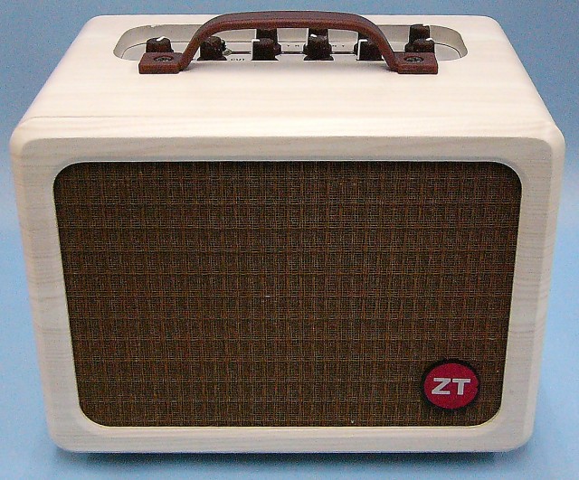 ZT Amp　エレアコ用アンプ　LUNCHBOX Acoustic LBA1