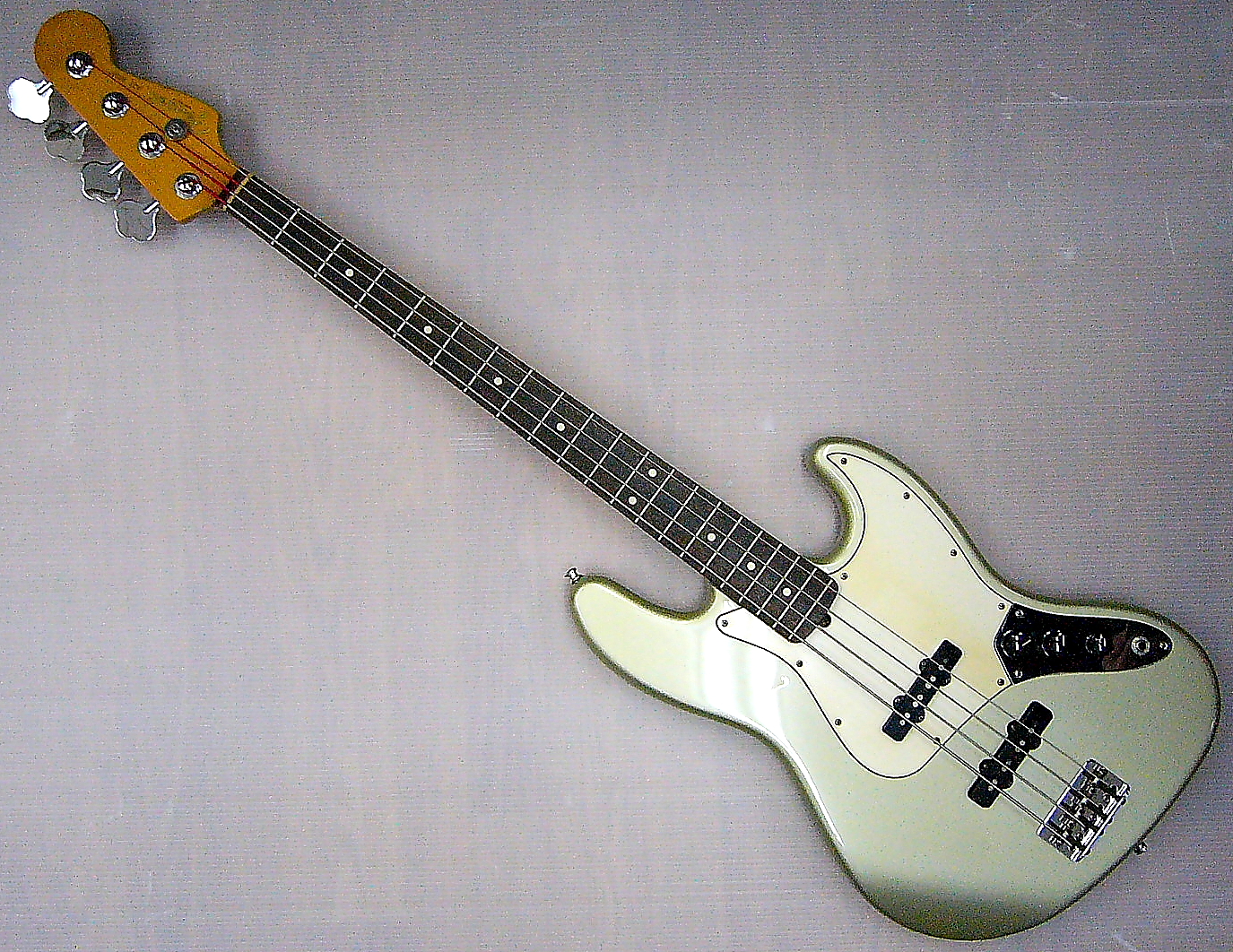 FENDER U.S.A　エレキベースギター　JAZZ BASS