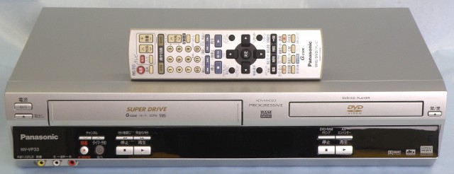 Panasonic　VHS/DVDプレーヤー　NV-VP33