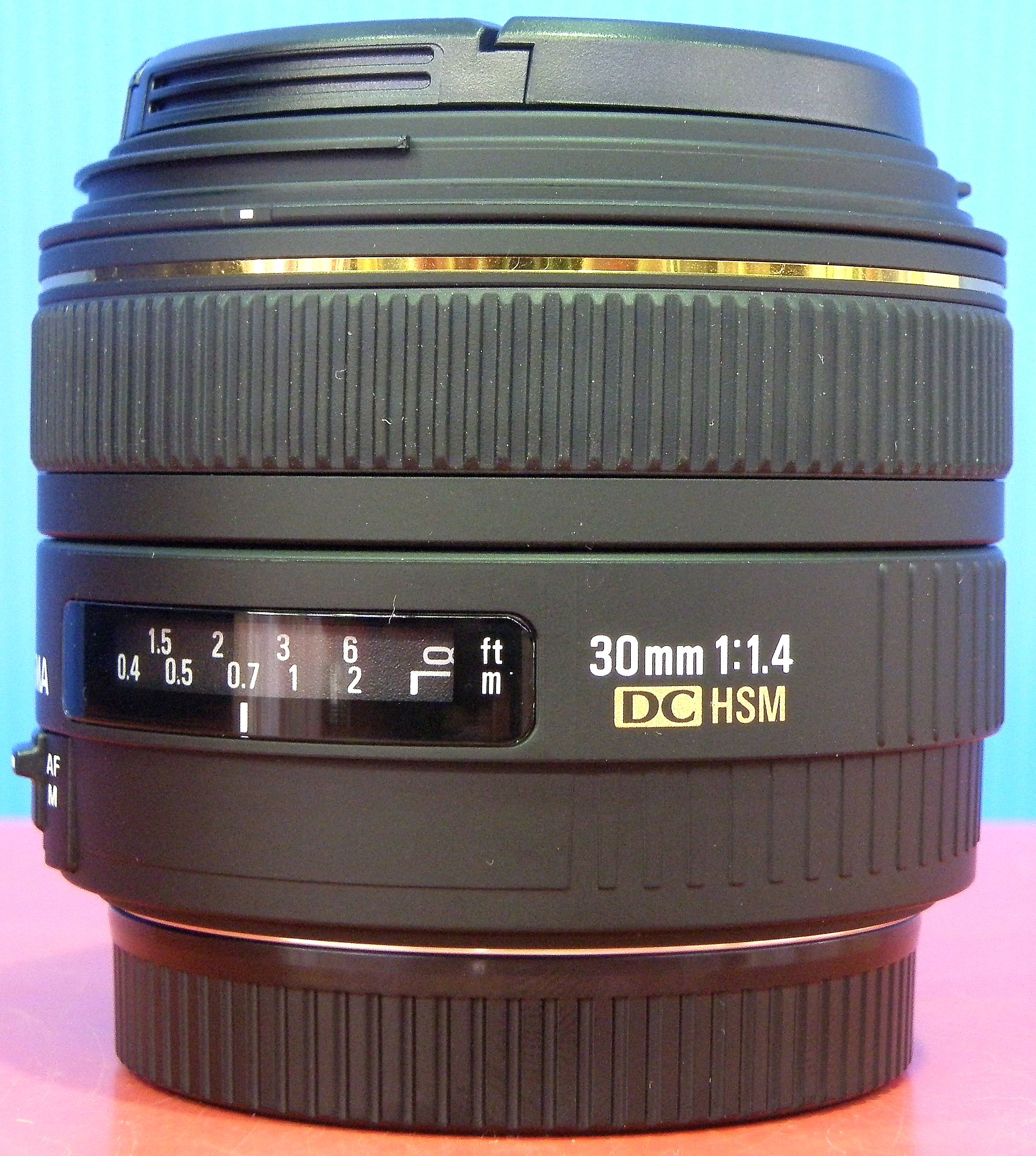 SIGMA　レンズ　30mm F1.4 EX DC HSM　for Canon