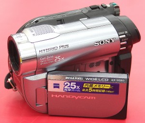 SONY　ポータブルDVDプレーヤー　DVP-FX750