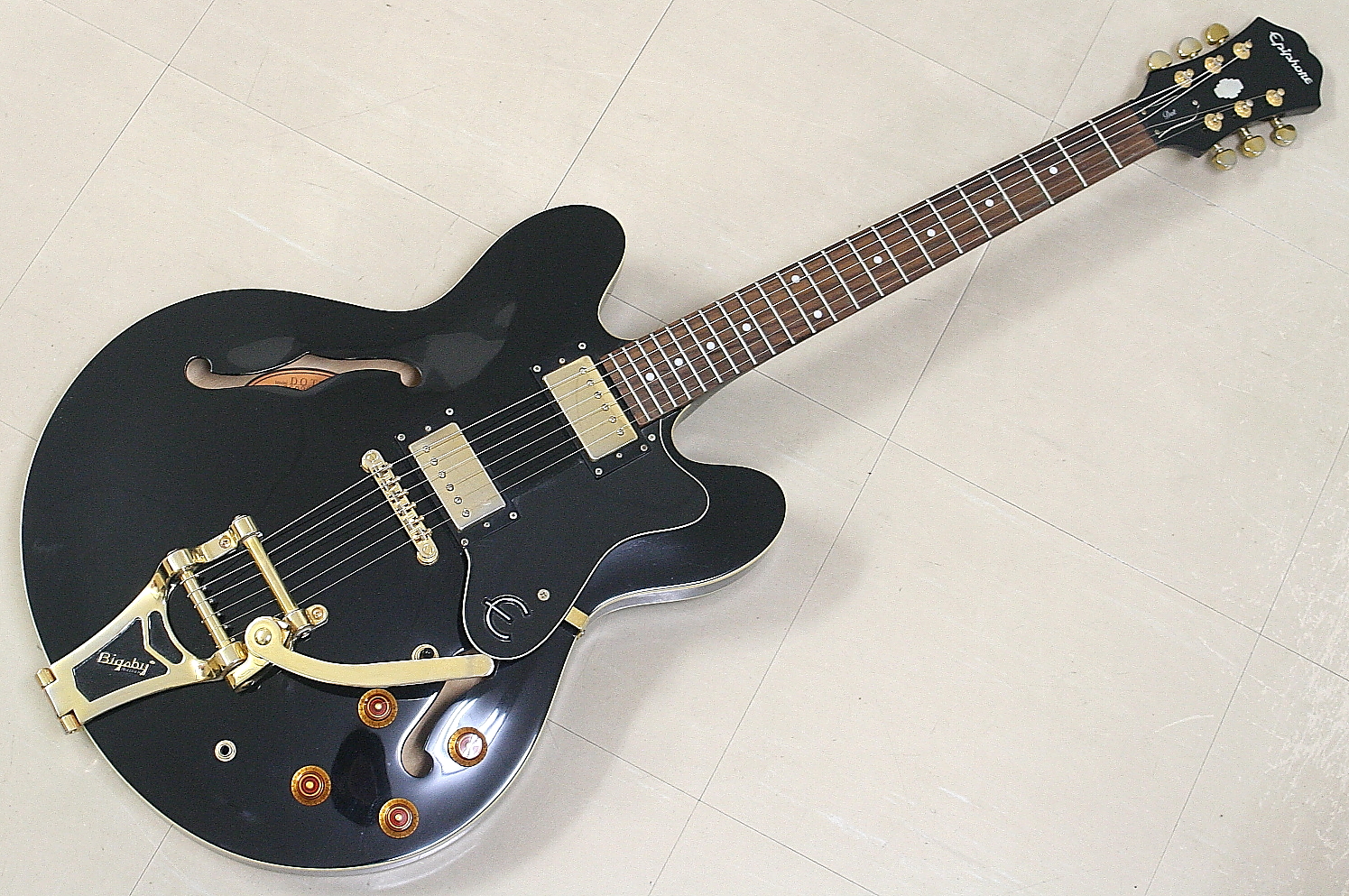 Epiphone　エレキギター　ES-335 DOT