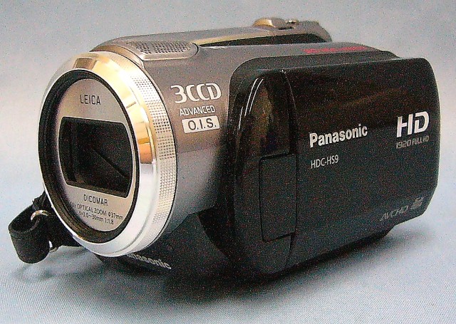 Panasonic　ビデオカメラ　HDC-HS9