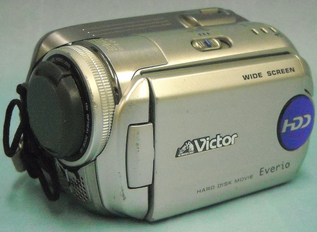Victor　HDDビデオカメラ　GZ-MG77