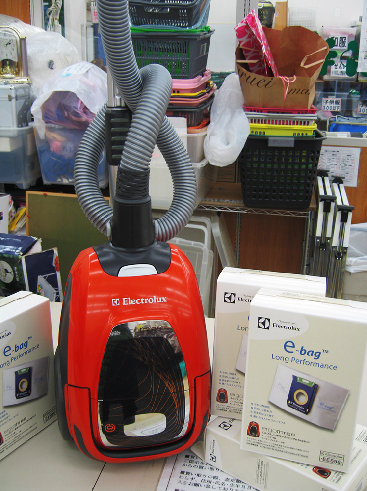 electrolux　ergothree auto EET530SO入荷しました！！｜ オフハウス三河安城店