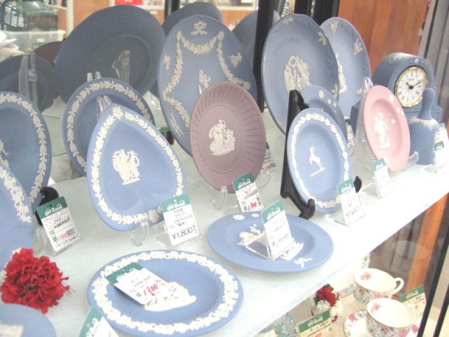 WEDGWOOD プレート多数販売中！｜ オフハウス三河安城店