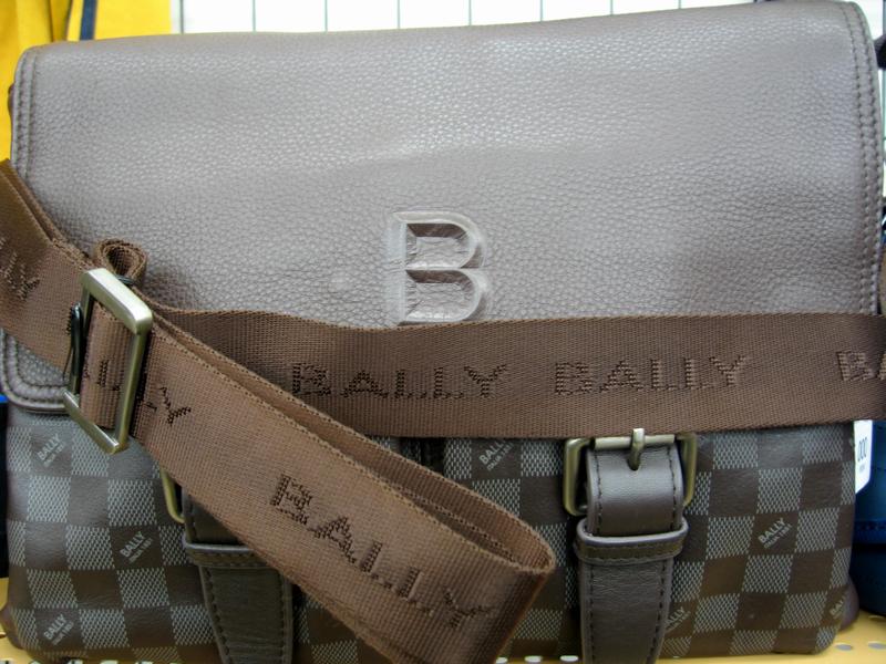 BALLY ショルダーバッグ｜ オフハウス三河安城店