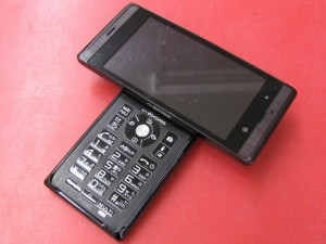 富士通 docomo 携帯電話 F-06D｜ ハードオフ三河安城店