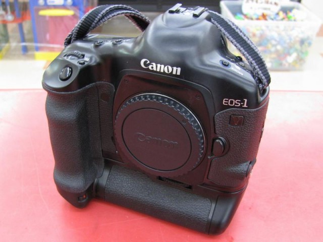 Canon アナログ一眼レフカメラ EOS-1V｜ ハードオフ三河安城店