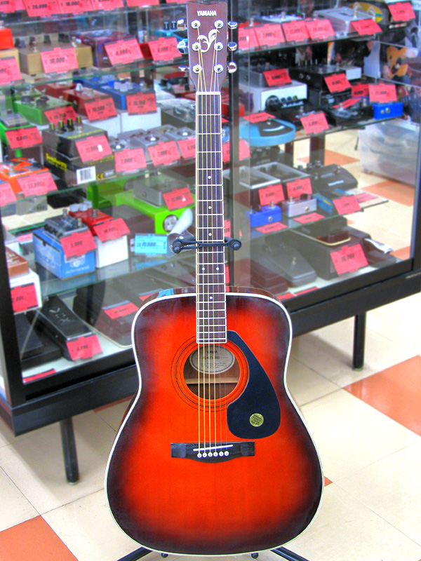 YAMAHA アコースティックギター　FG-425