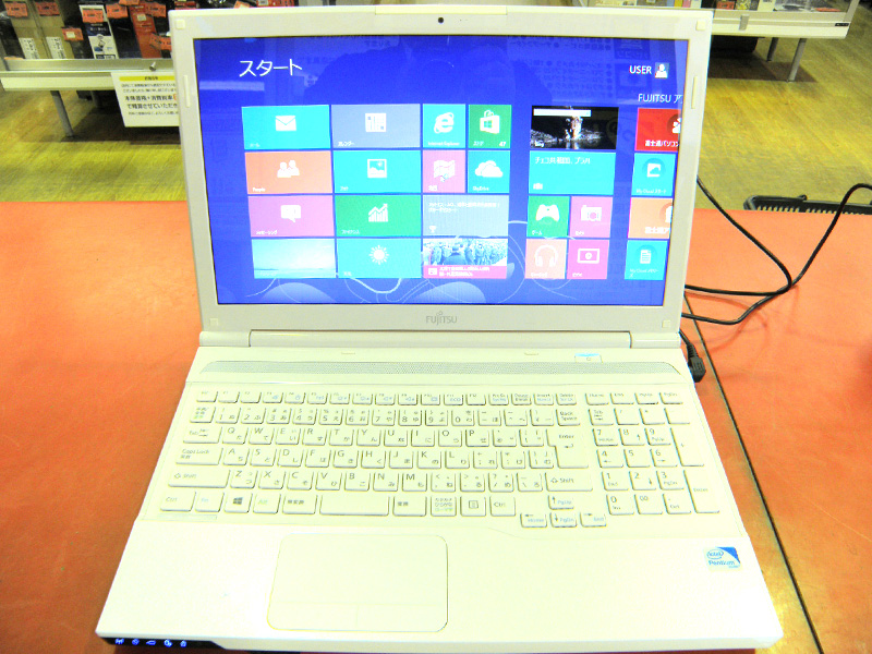 富士通 ノートパソコン FMV LIFEBOOK FMVA42KW | ハードオフ安城店