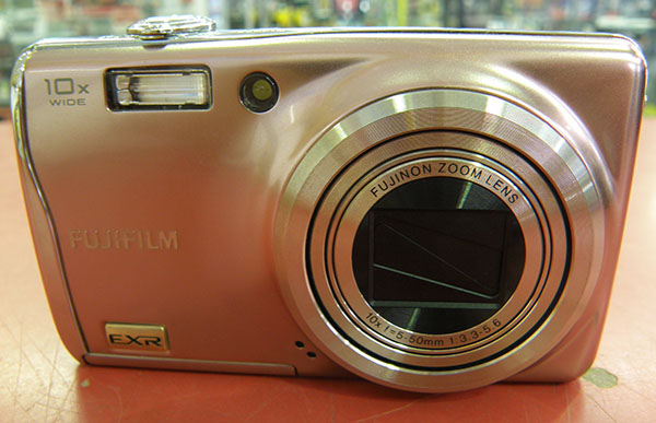 FUJIFILM  デジタルカメラ FinePix F70EXR｜ ハードオフ安城店