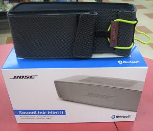 BOSEのＢluetoothワイヤレスイヤホン　SOUNDSPORT　FREE　WIRELESS　買取させて頂きました。｜ ハードオフ三河安城店