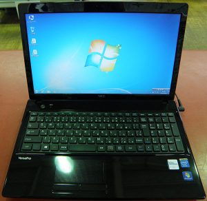 FUJITSU  ノートパソコン FMVA77GRG｜ ハードオフ安城店